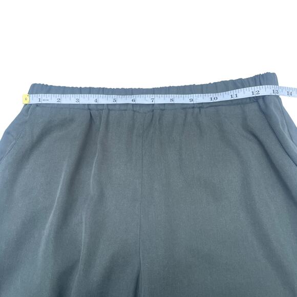 Vetta Capsule The Tencel Tapered Pant in Olive - Size XS - Picture 12 of 16